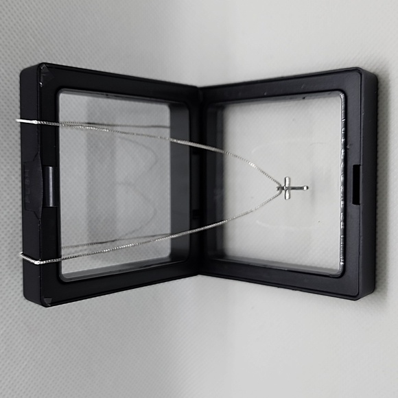 Silver Tone Necklace With Cross Pendant Adjustable - Picture 9 of 11